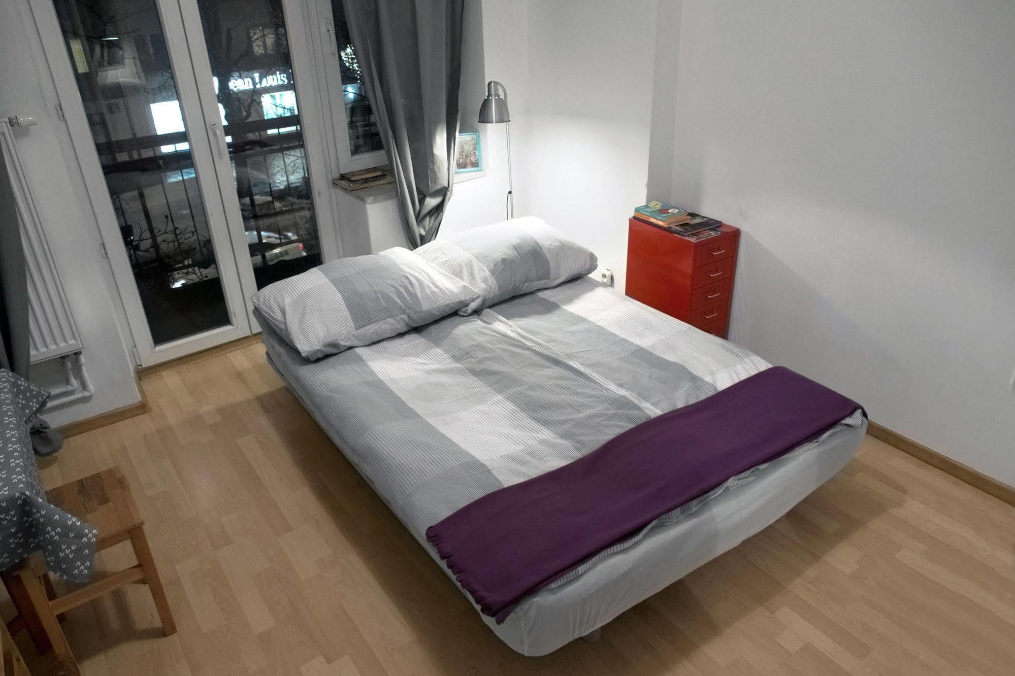 Adventura Hostel Warschau Buitenkant foto
