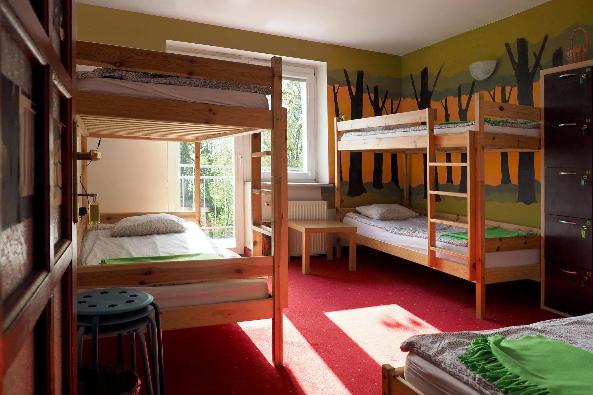 Adventura Hostel Warschau Buitenkant foto